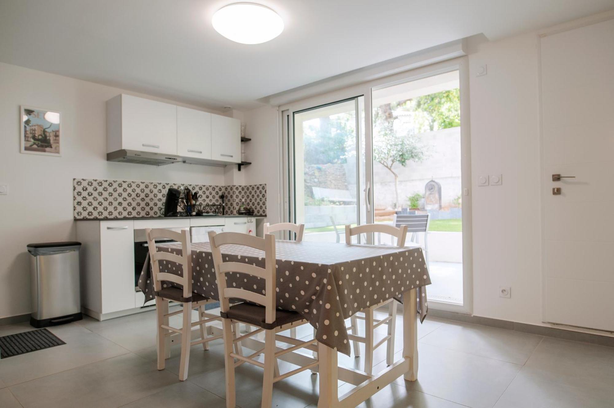 Le Solaret Famille Villa Sete Ngoại thất bức ảnh